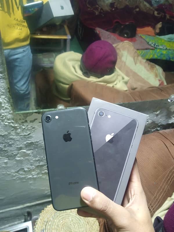 I phone 8 non pta factory unlock 64 GB 0