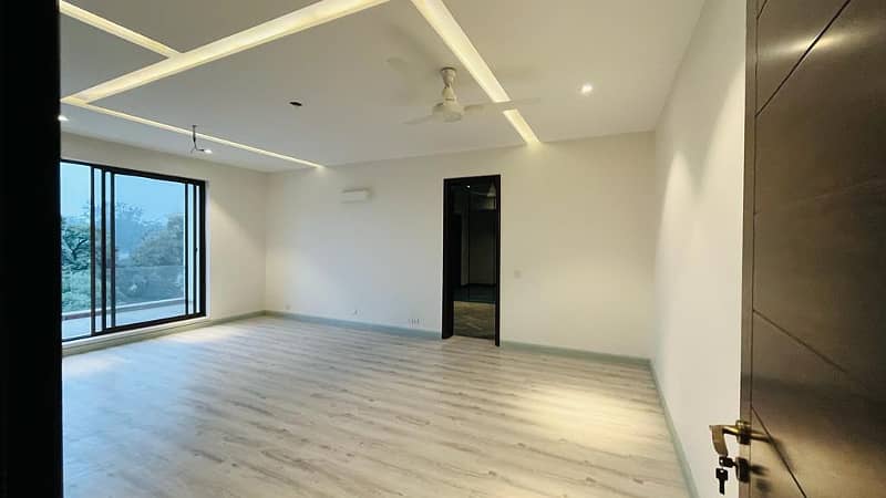 2 Kanal Fully Renovated Bungalow For Sale In Defence Raya 15