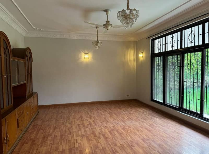 2 Kanal Full Basement Corner House For Sale In DHA Phase 3 Block Z 12