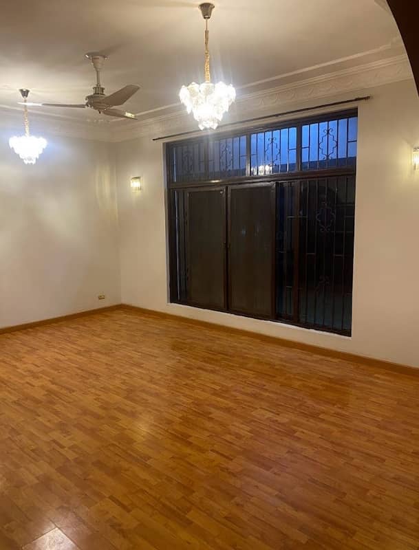 2 Kanal Full Basement Corner House For Sale In DHA Phase 3 Block Z 13