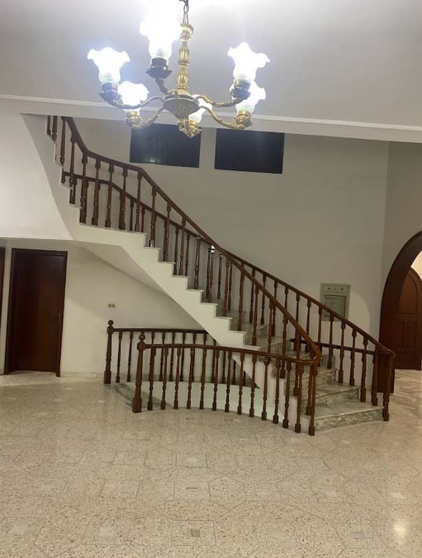 2 Kanal Full Basement Corner House For Sale In DHA Phase 3 Block Z 17