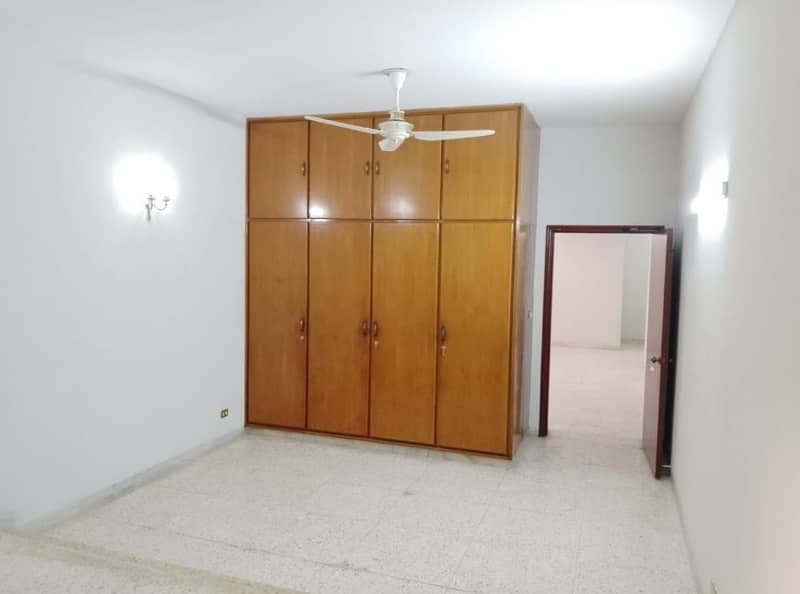 2 Kanal Full Basement Corner House For Sale In DHA Phase 3 Block Z 43