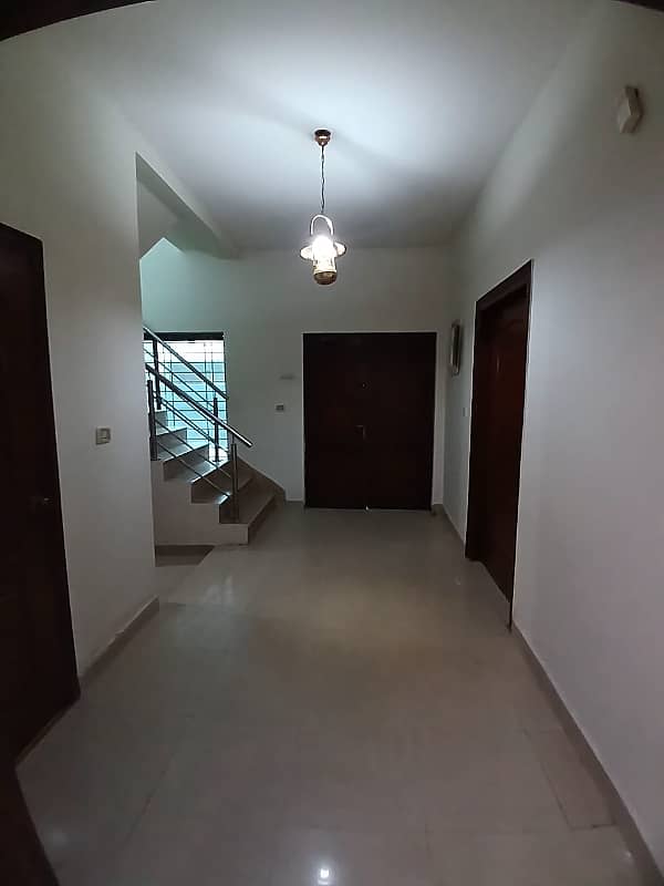 12 Marla House For Sale In Askari 10 Sector A, Lahore 7