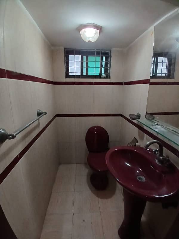 12 Marla House For Sale In Askari 10 Sector A, Lahore 8