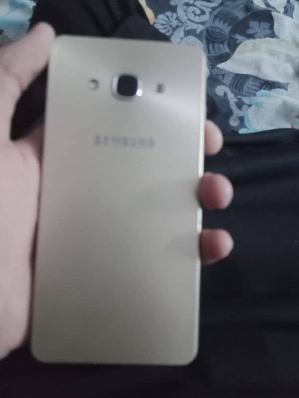 Samsung j3 pro pta official approved double SIM 2/16gb all OK peice. 2