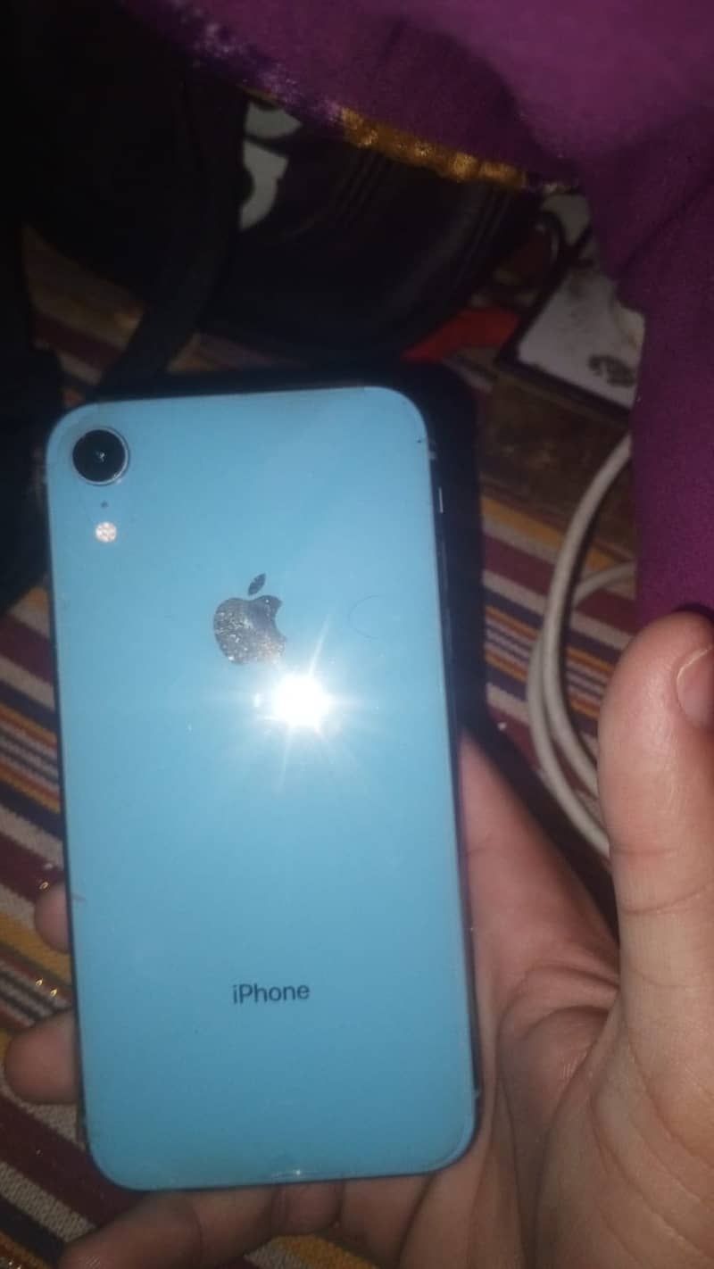 Apple iPhone XR 1