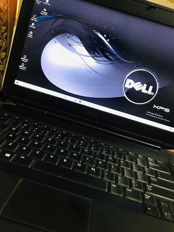 Dell windows 10 in 80% percent best condition without battery 1