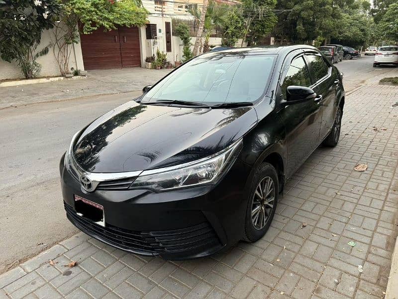 Toyota Corolla GLI 2018 Automatic 1 owner company maintained 1