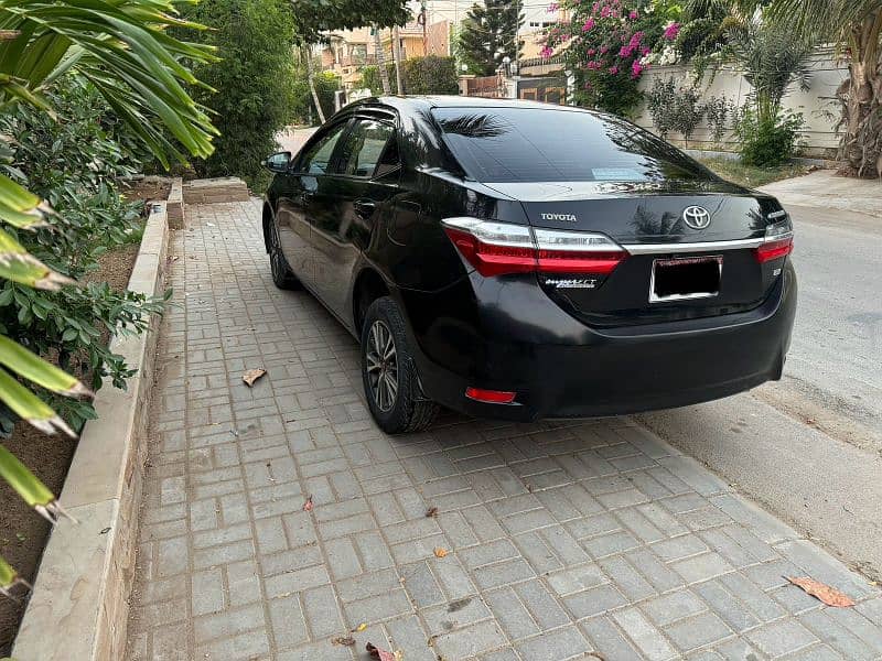 Toyota Corolla GLI 2018 Automatic 1 owner company maintained 5