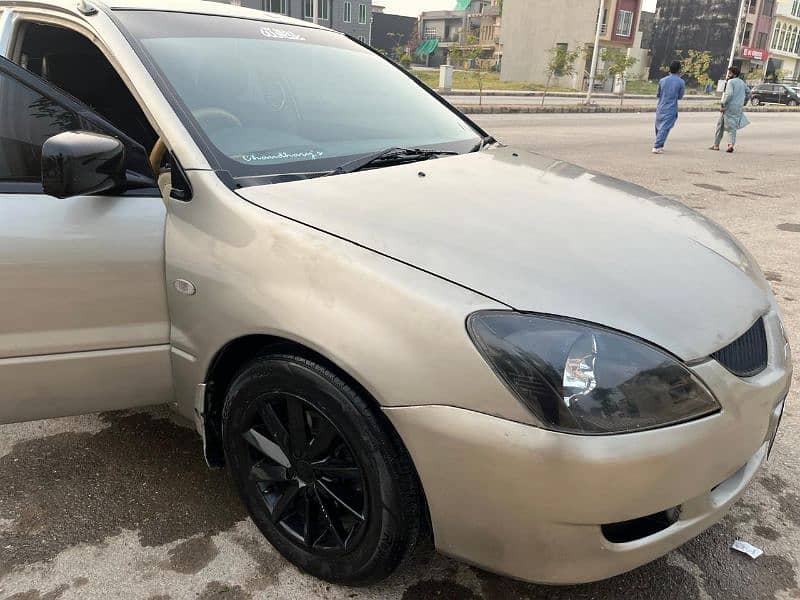 Mitsubishi Lancer 2005 5