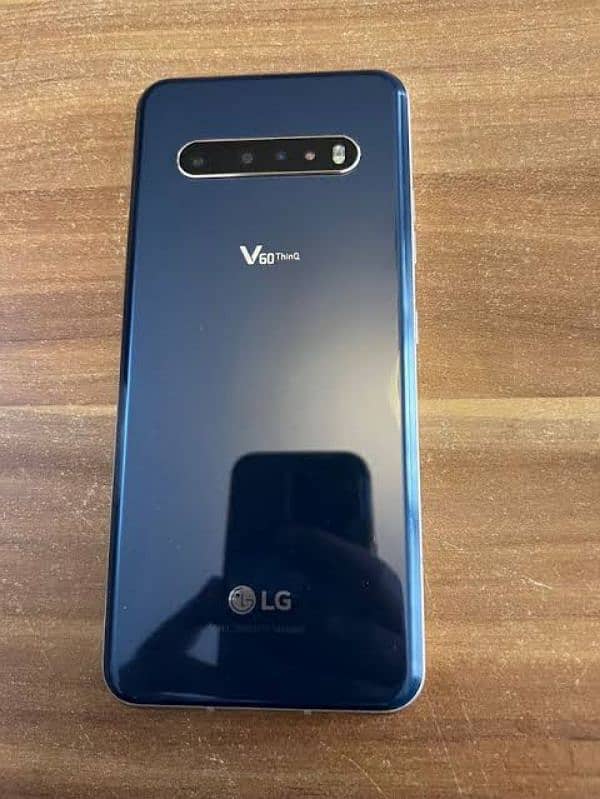 LG V60 8/128 0