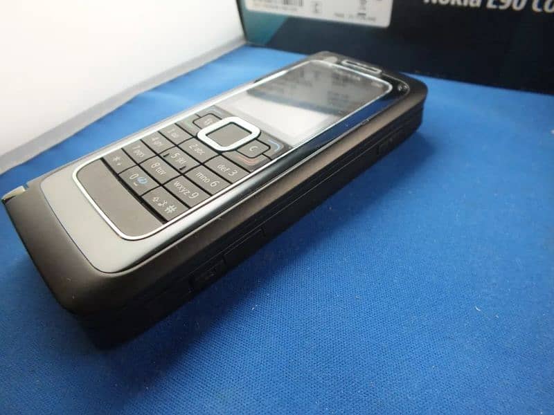 nokia e90 0