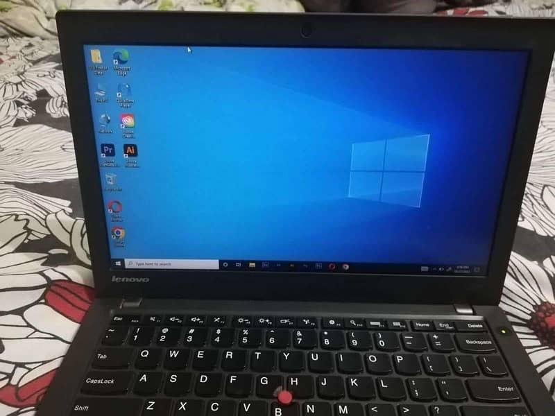 Lenovo X240 Core i7 4th Generation 1