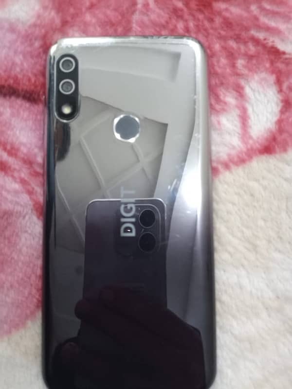 diget phone for sell in good condition 3