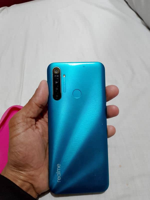 Realme 5i with box, 4/65 , 10/10 condition urgent sell 8