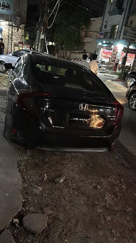 Honda Civic Oriel 2019 3