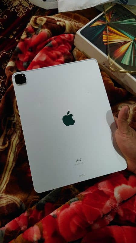 Ipad Pro M1 12.9 box+Charger 0