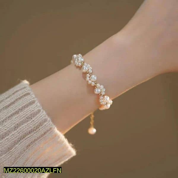 PC RESIN PLATED BEAUTIFUL PEARL BRACELET 0