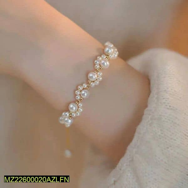 PC RESIN PLATED BEAUTIFUL PEARL BRACELET 2