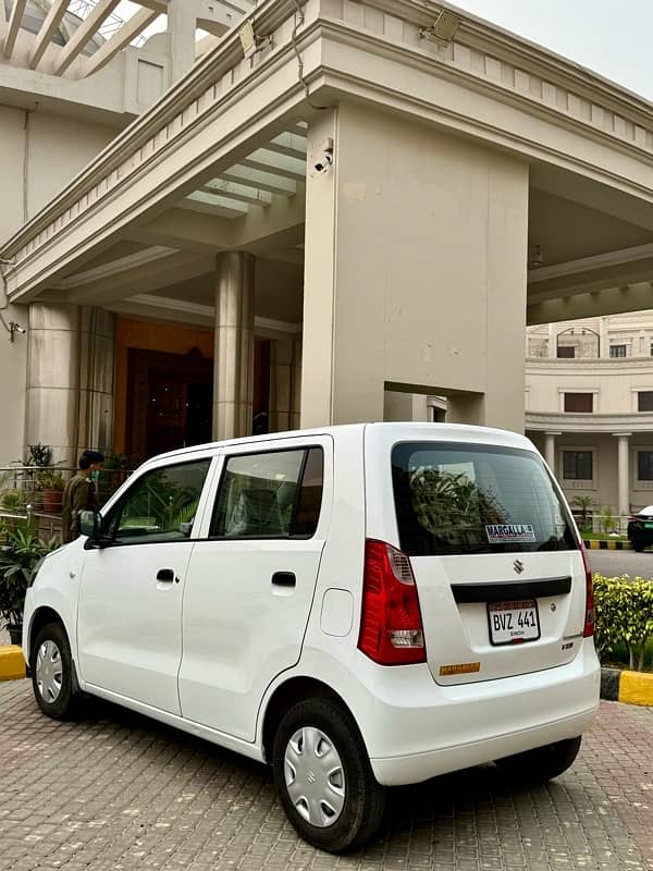 Suzuki Wagon R 2022 19