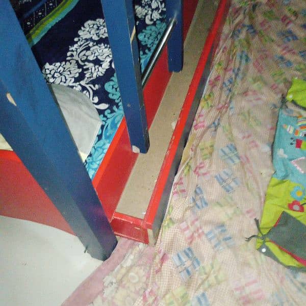 kids triple bunk bed neat n clean condition 6