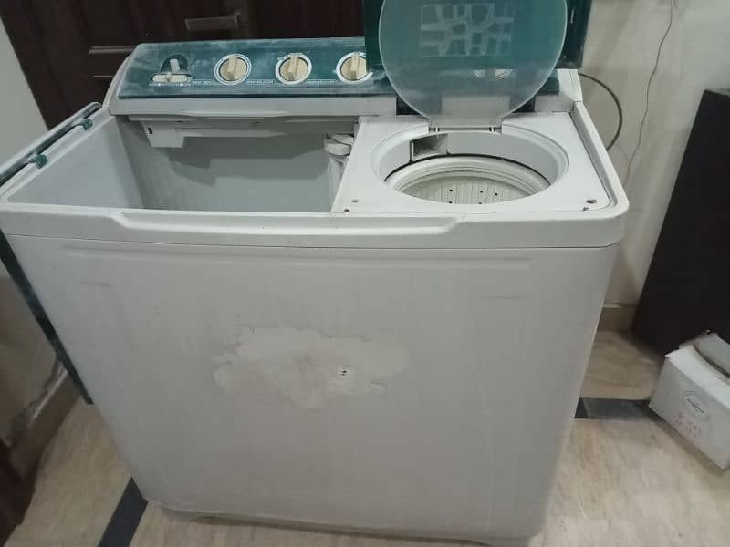 Haier Twin Tub Washing Machine 1