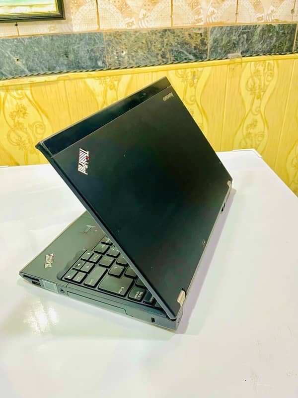 Lenovo ThinkPad X220  i7 2nd generation, 4 GB Ram ,500 GB Hard Drive. 1