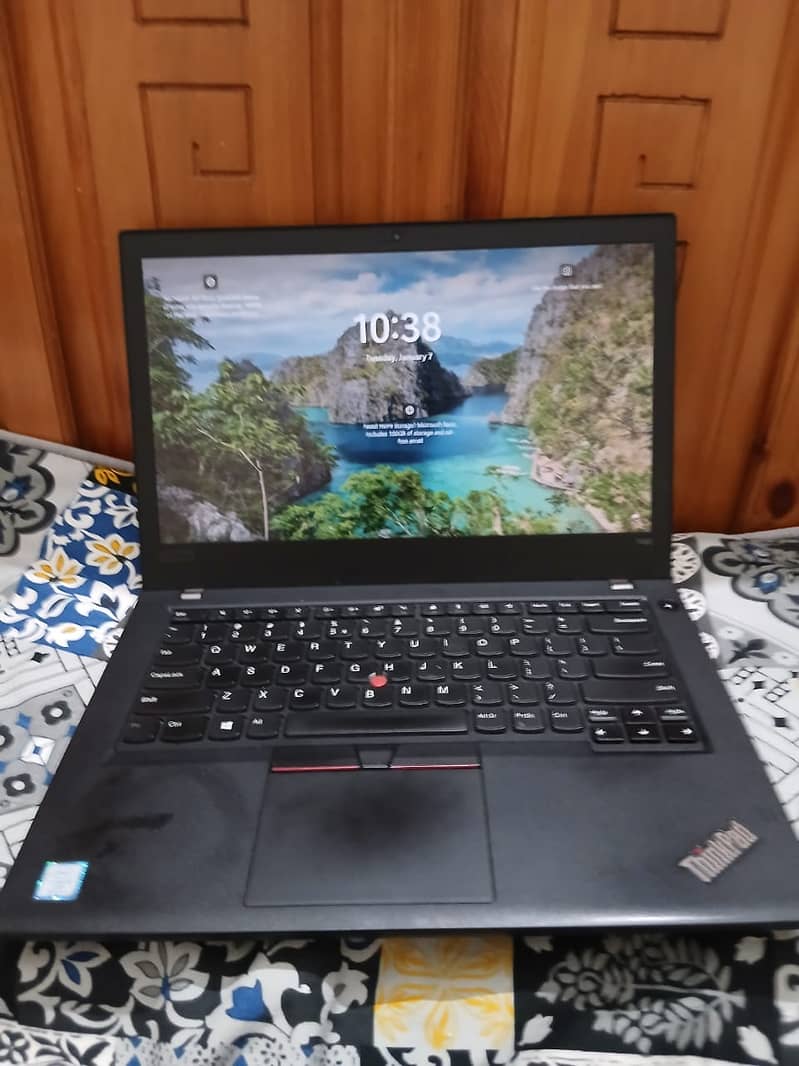 Lenovo T480 Touch Screen i5 8th Gen 8GB RAM 256GB SSD 1