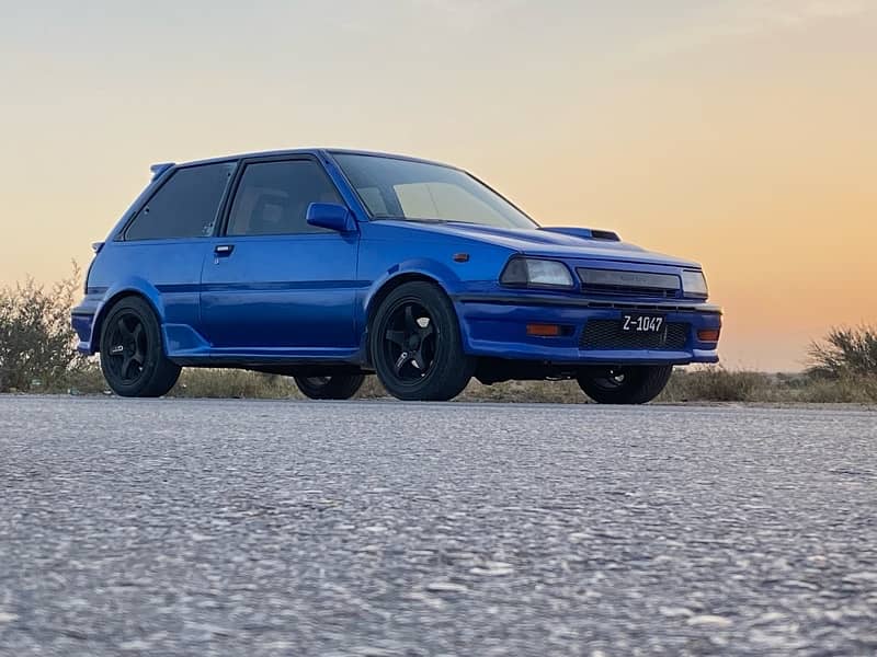 Toyota Starlet 1987 6