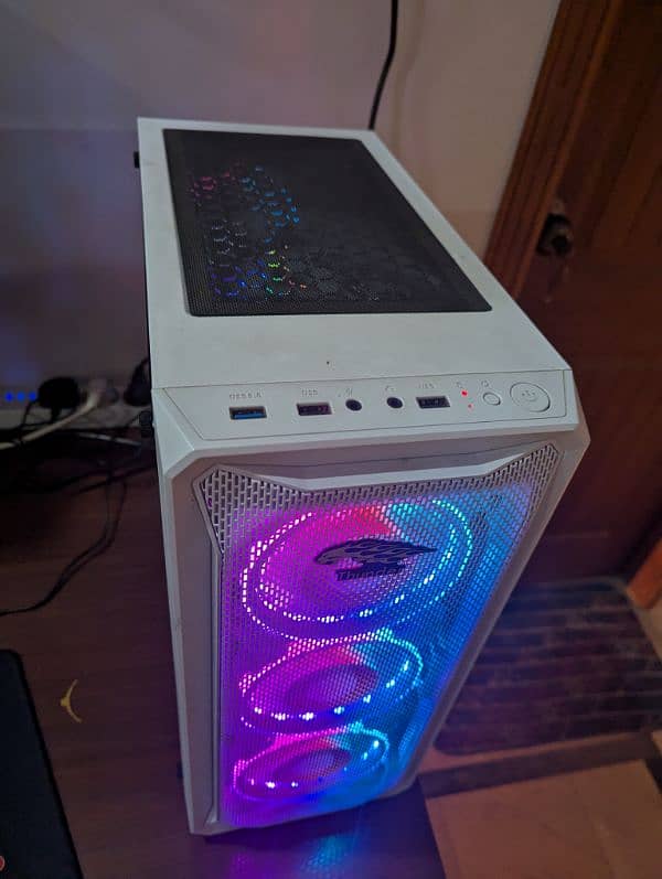 Almost new Gaming PC i7 1