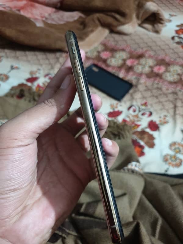 Iphone Xs Max - Pta Approved 5