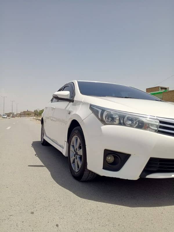 Toyota Altis Grande 2015 4