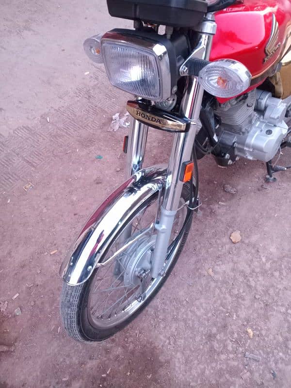 Honda cg125 se 2024 golden edition karachi 1