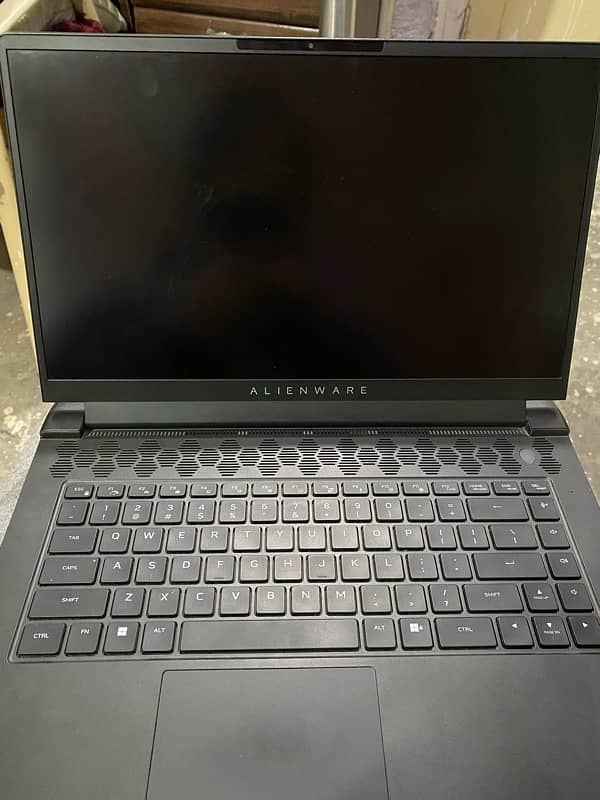 Dell Alienware m15r7 5