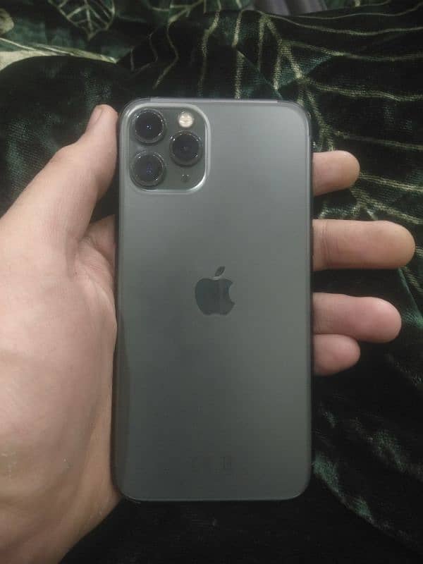 iPhone 11 pro All OK no any problem water pack 256 gb 84%batterthealth 3