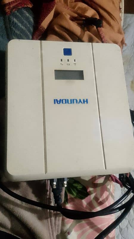 Hyundai solar inverter ups ok solar working. 1300watts ups. 2