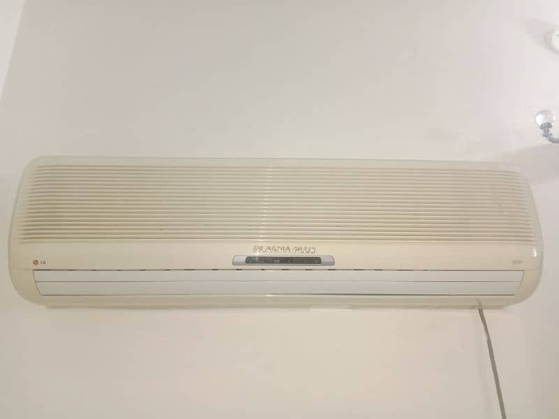 LG, brand & ORIENT, brang 2AC  for sall raining condition 1