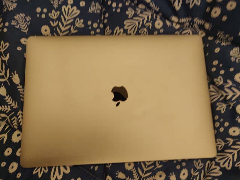 Macbook Pro 15" 2016(Late) 10/10 0