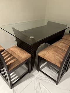 Dinning table with 6 Chairs