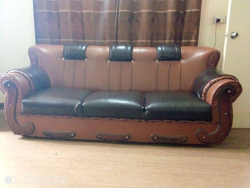 7 seater sofa 0