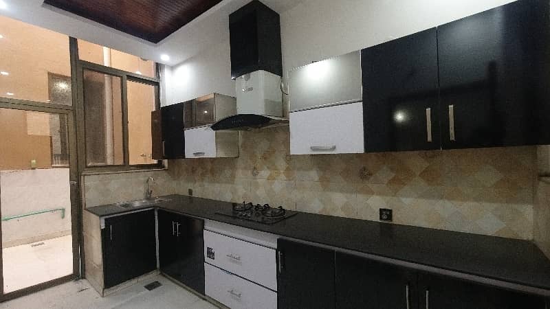 Spacious House Is Available For Sale In Ideal Location Of Al Hafeez Gardens 8