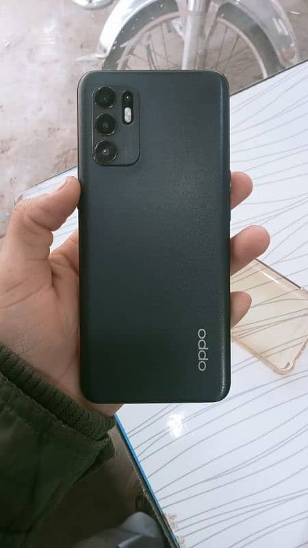 oppo reno6 8+4/128 2