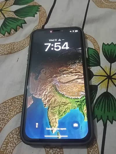 Iphone x non pta 256gb  health 100 white color and back cover free 1