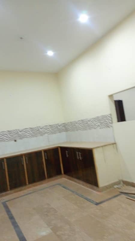 10 Marla House for Rent in Johar Town for Family and Silent office (Call center + Software house) 2