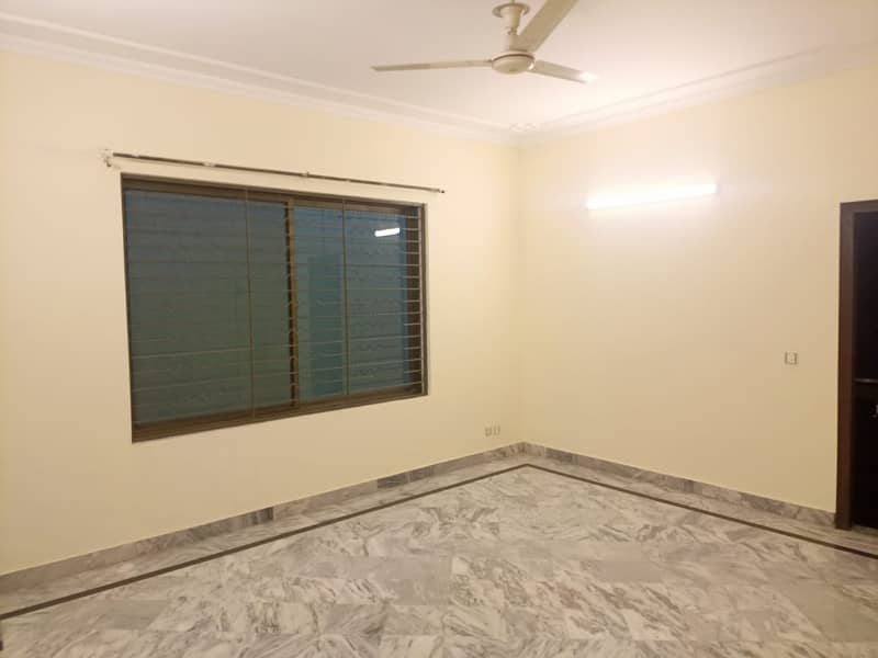 1 Kanal House for Rent in Johar Town for Family and Silent office (Call center + Software house) 3