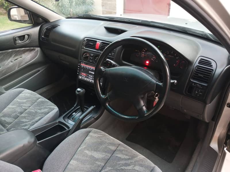 Mitsubishi Galant 2005 Auto/Sunroof Outclass Original Fully Loaded DHA 5