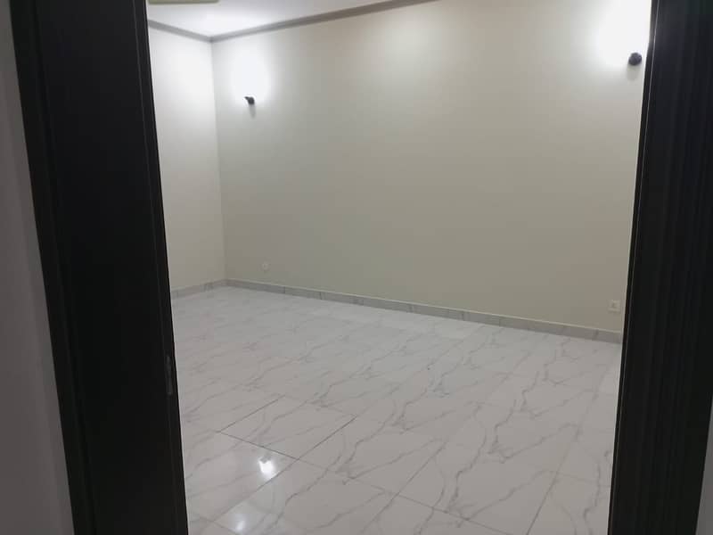 Spacious 1 Kanal Independent Upper Portion for Rent in Fazaia Housing Scheme Phase 1 7