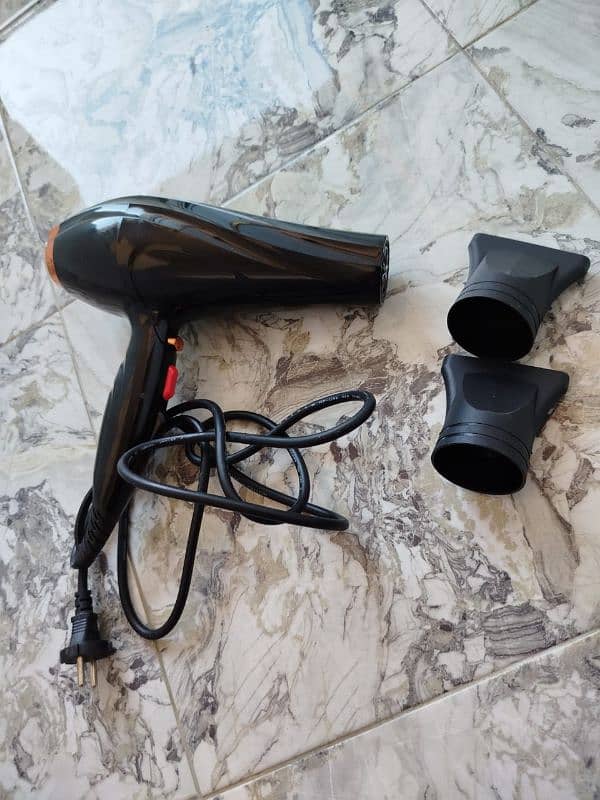 hair dryer 1