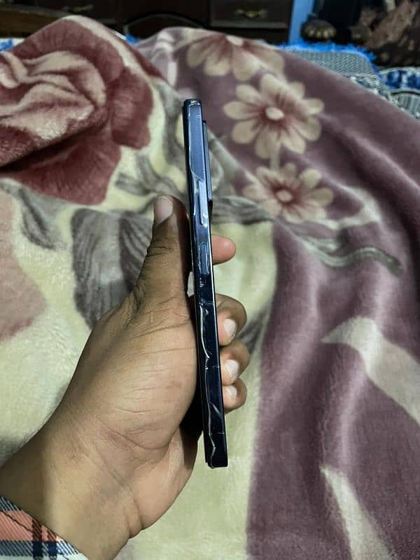 infinix note 30 pro 8+8/256 03084553579 4