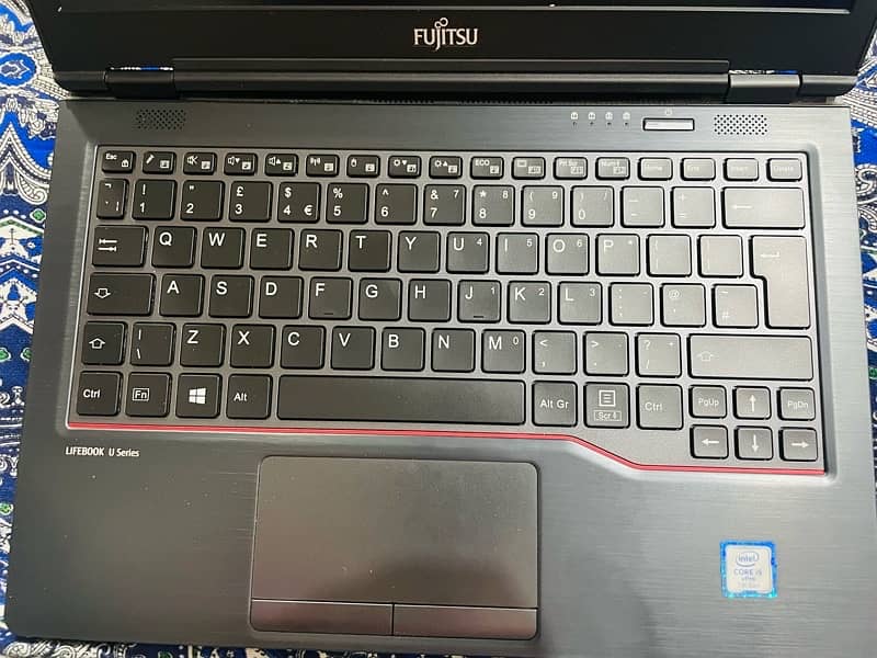 Fujitsu LIFEBOOK U Series 2